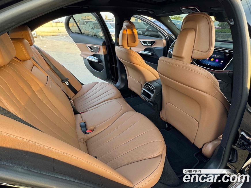 Mercedes-Benz E-Class 2025