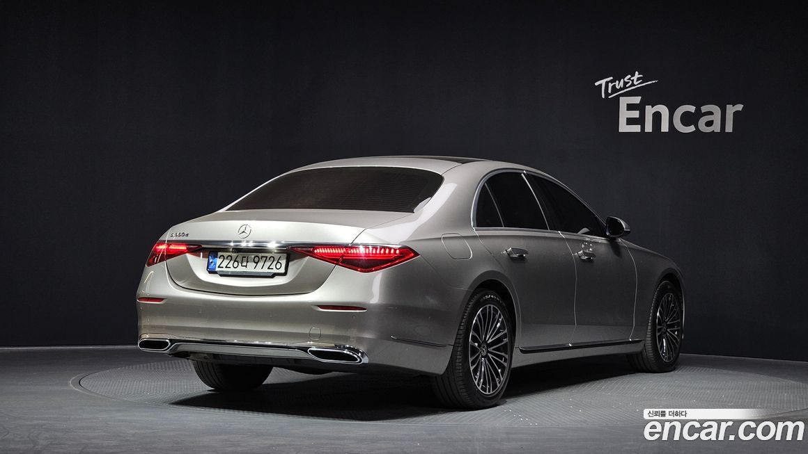 Mercedes-Benz S-Class 2021