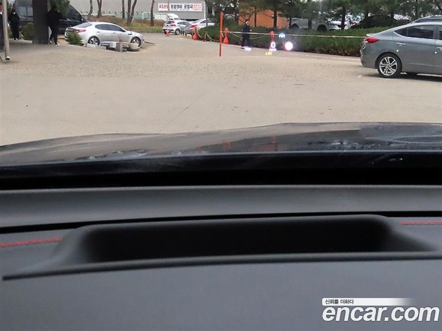 Mercedes-Benz GLC-Class 2021