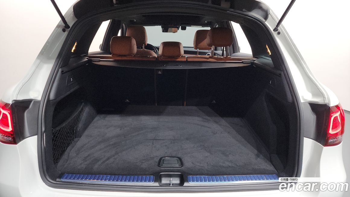 Mercedes-Benz GLC-Class 2022