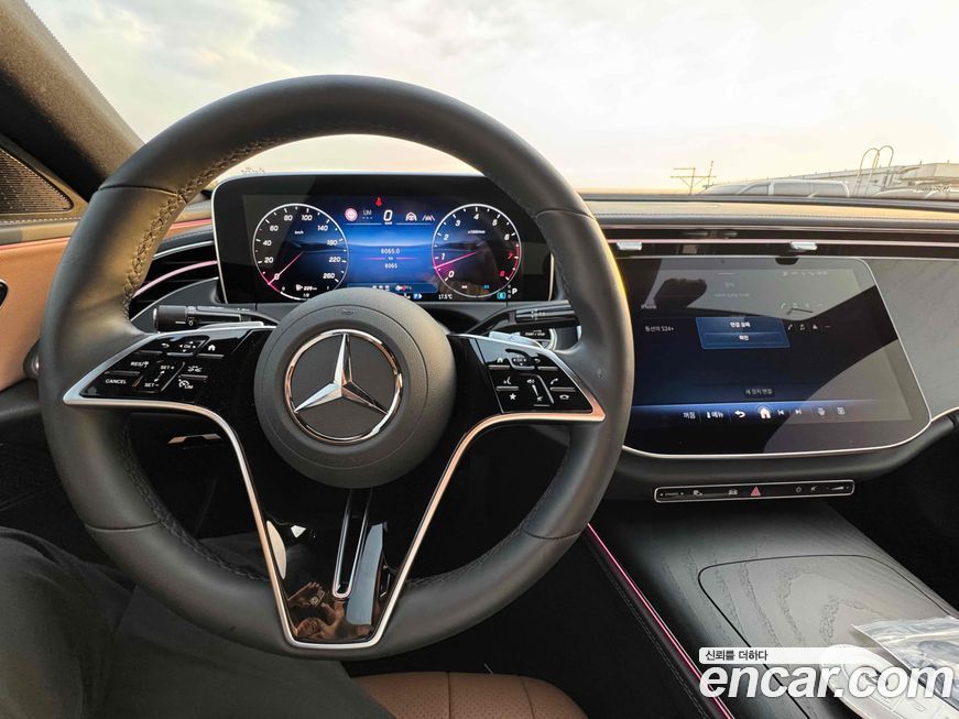 Mercedes-Benz E-Class 2025