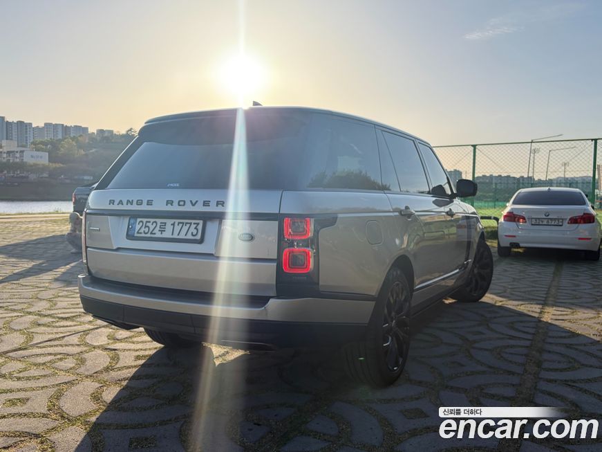 Land Rover Range Rover 2018