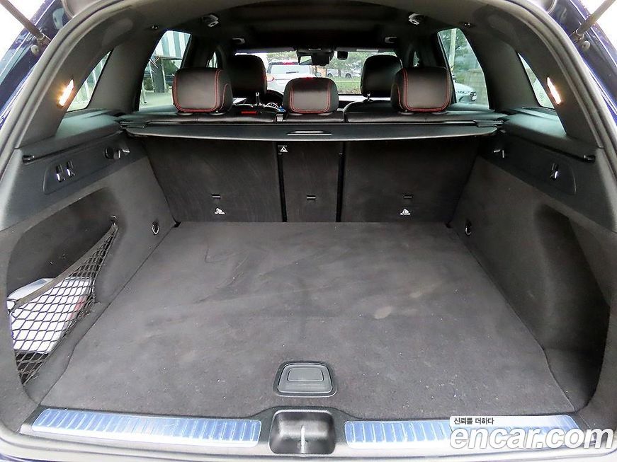 Mercedes-Benz GLC-Class 2021