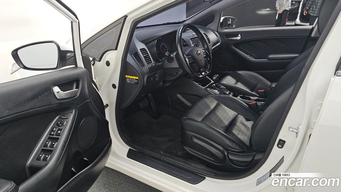 Kia K3 2016
