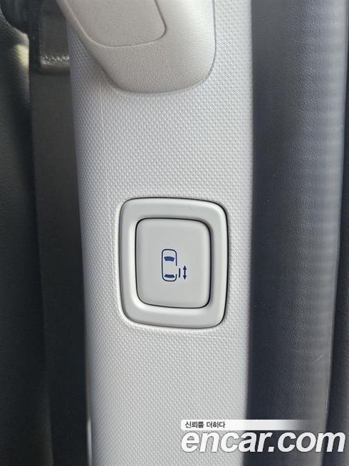 Hyundai Staria 2025