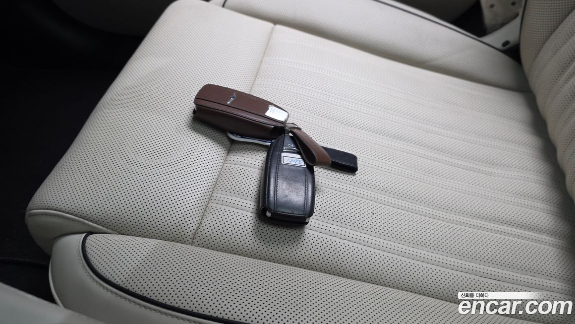 Genesis G90 2021