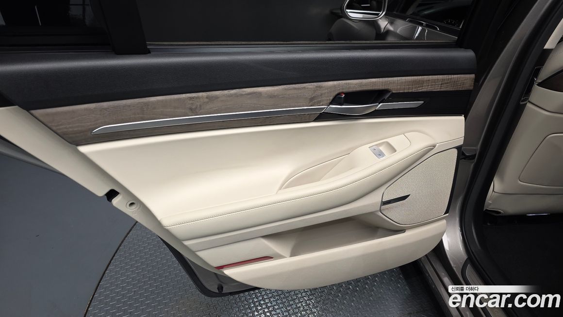 Genesis G90 2021