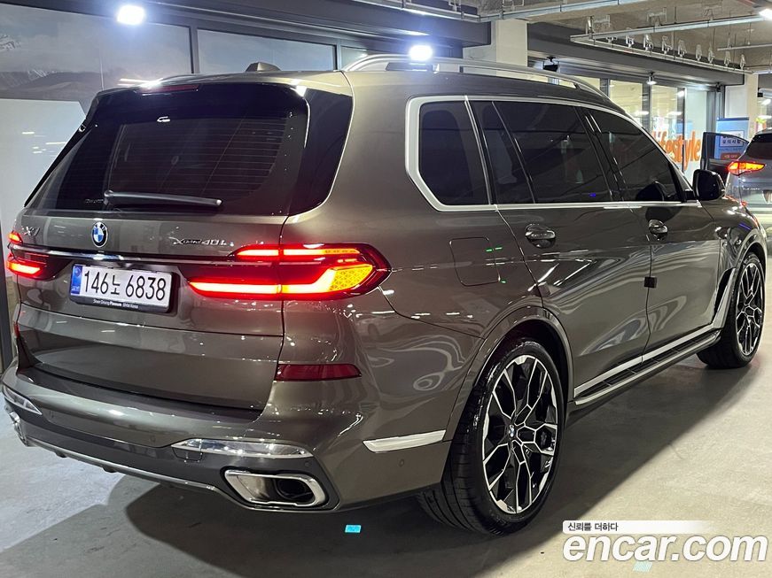 BMW X7 2025