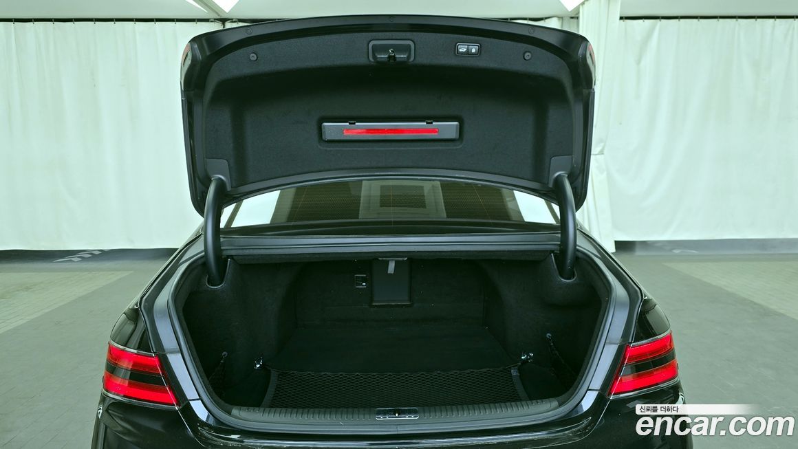 Genesis G90 2021