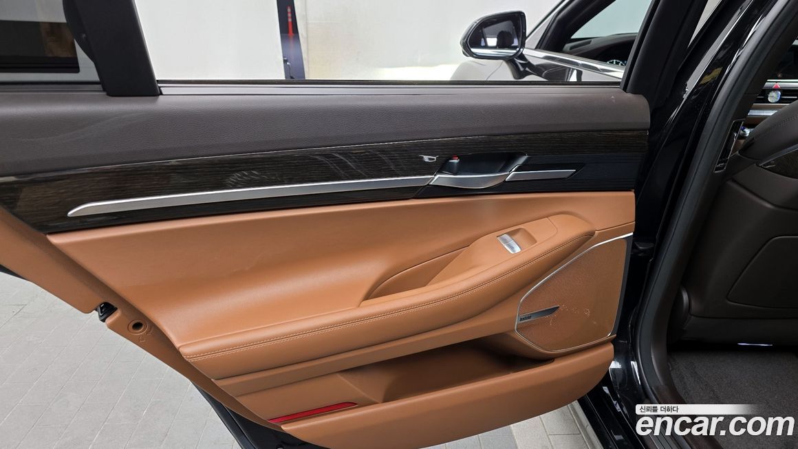 Genesis G90 2021