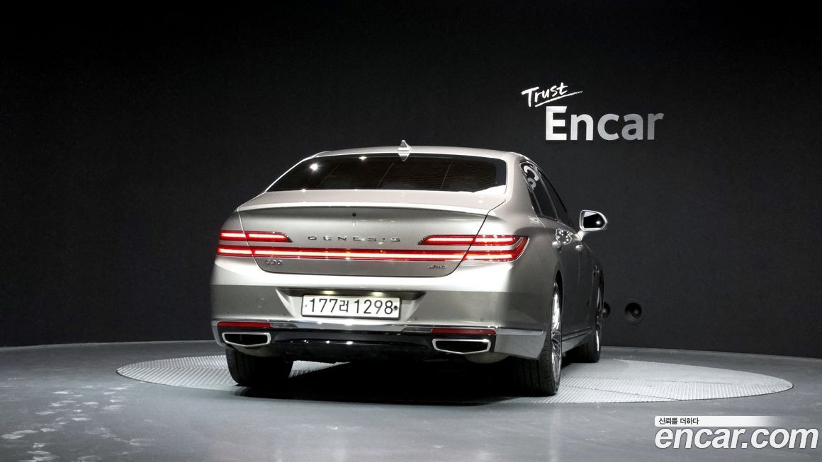 Genesis G90 2021