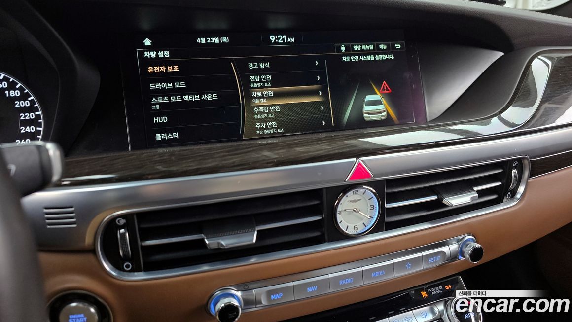 Genesis G90 2021