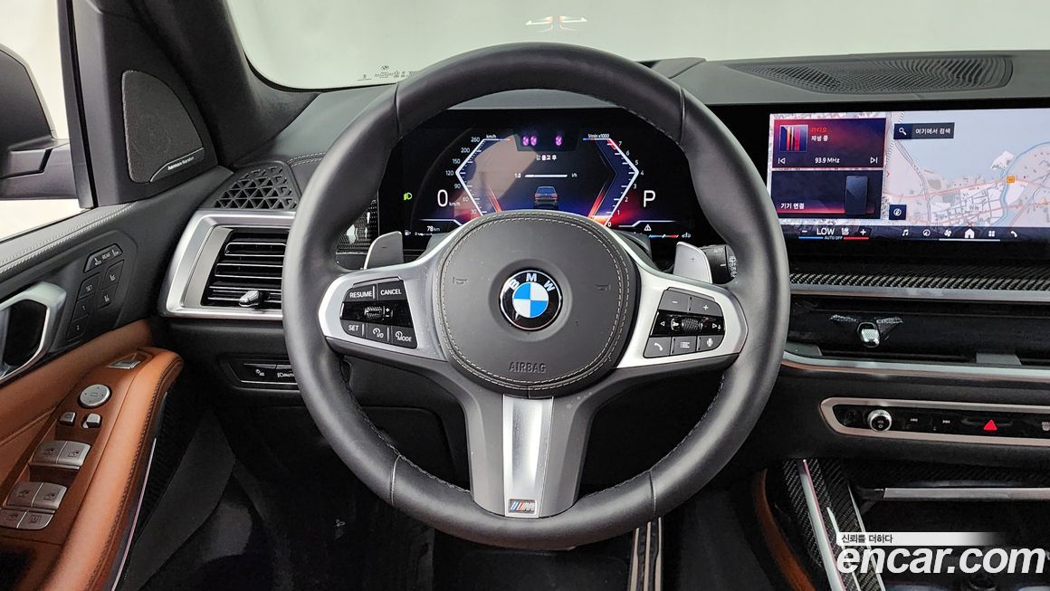 BMW X7 2025