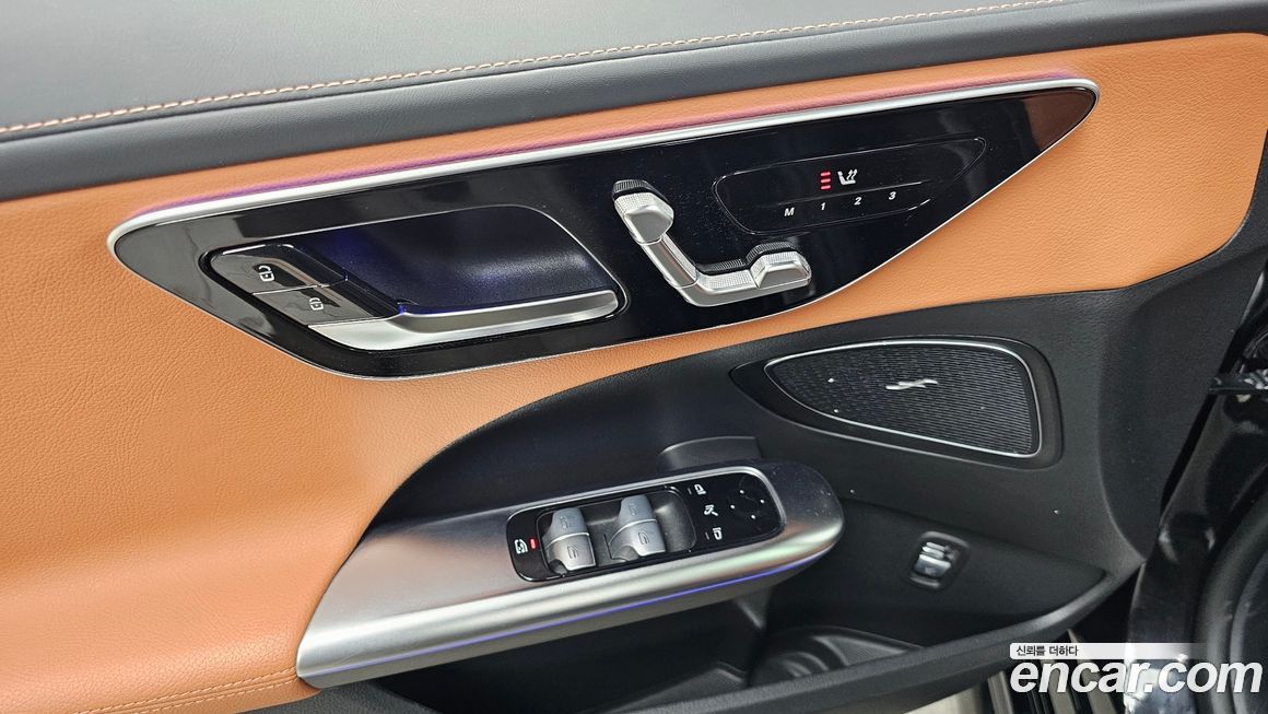 Mercedes-Benz C-Class 2023