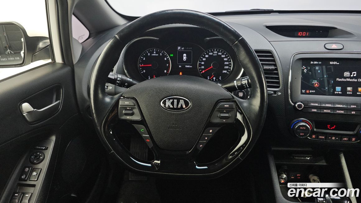 Kia K3 2016