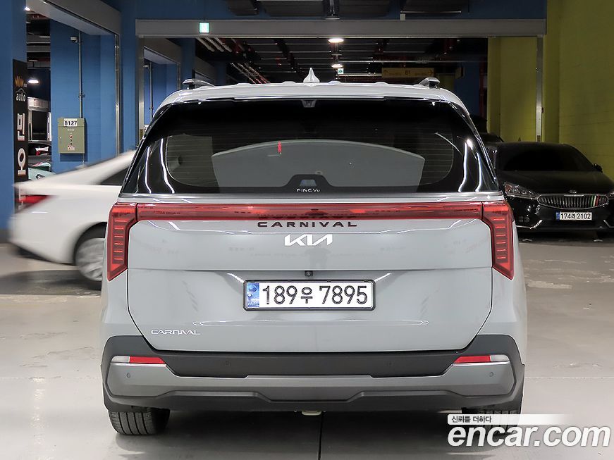 Kia Canival 2024