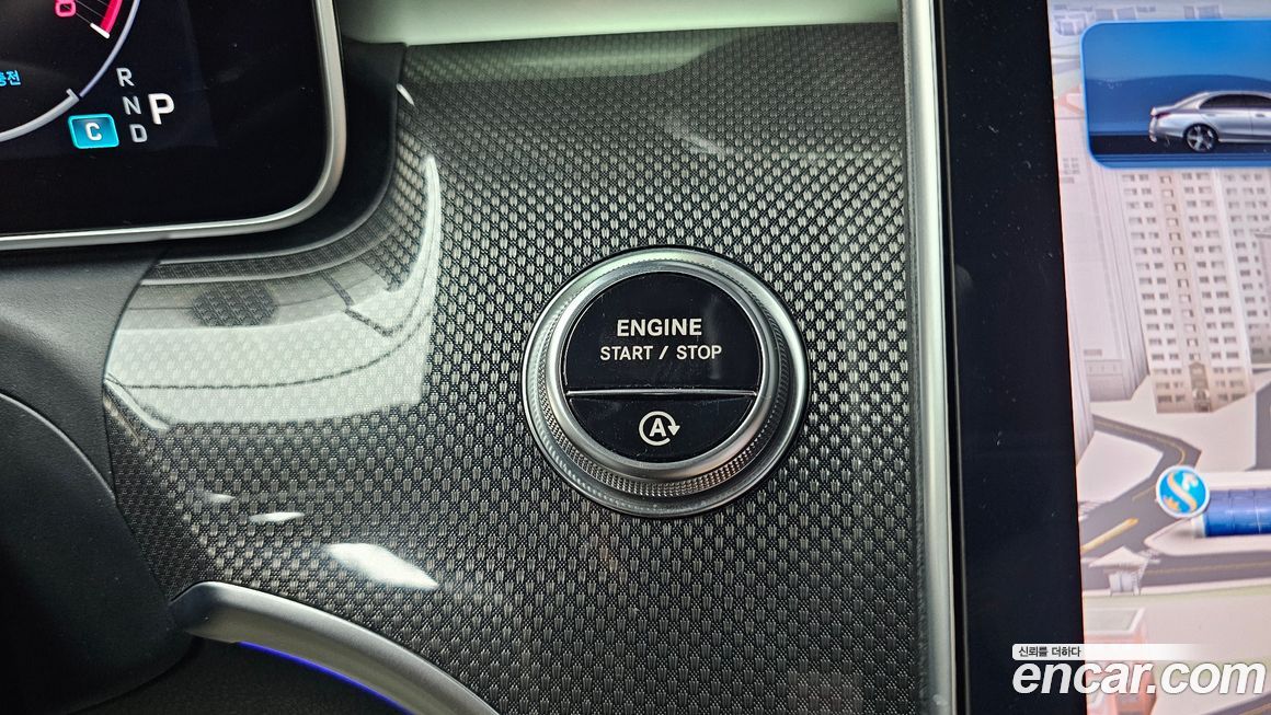 Mercedes-Benz C-Class 2023