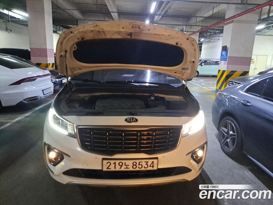 Kia Canival 2019