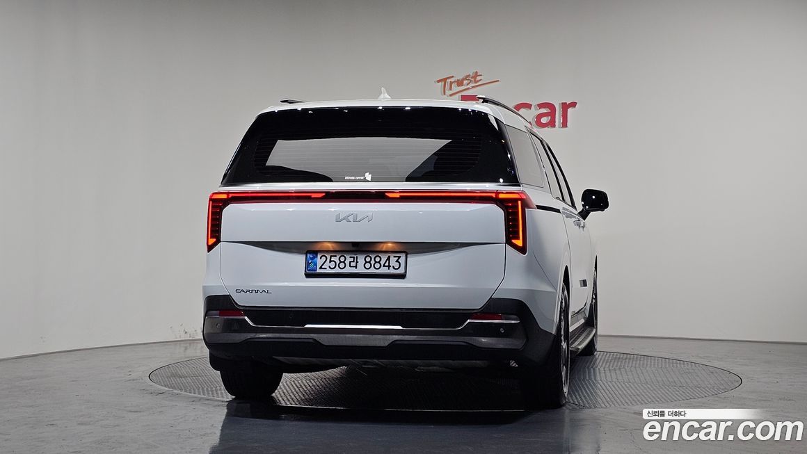 Kia Canival 2025