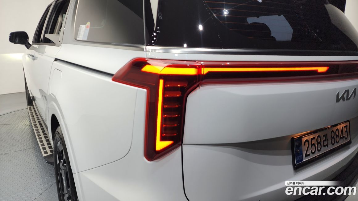 Kia Canival 2025
