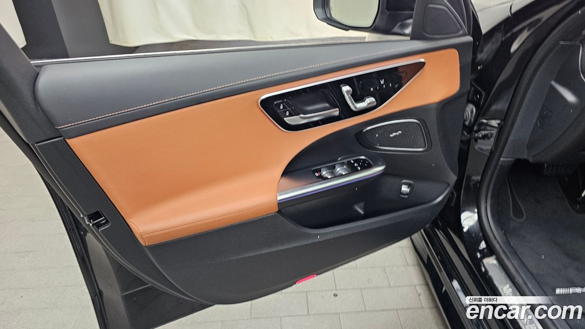 Mercedes-Benz C-Class 2023