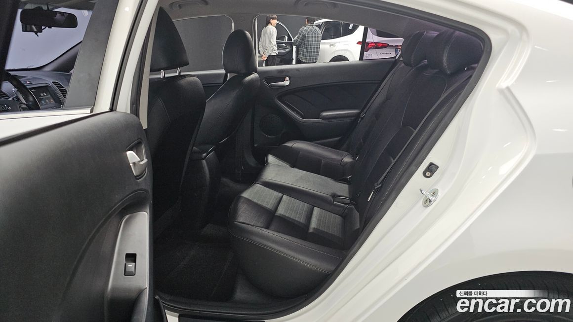 Kia K3 2016