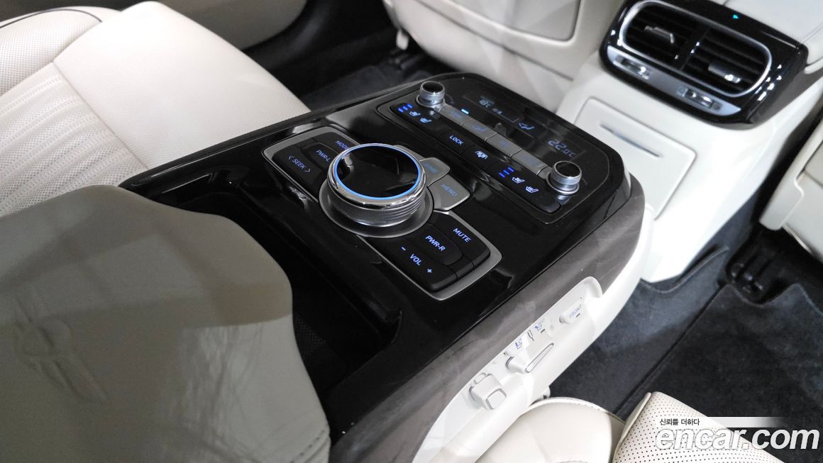 Genesis G90 2021