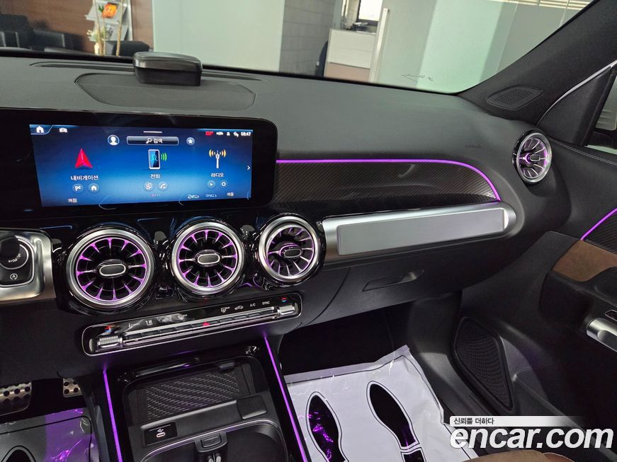 Mercedes-Benz GLB-Class 2025