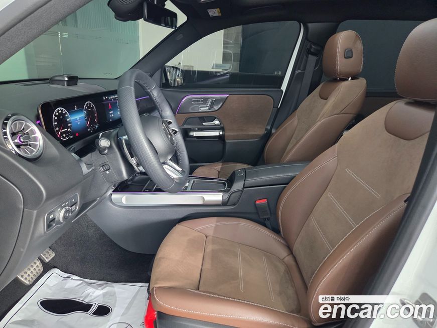 Mercedes-Benz GLB-Class 2025