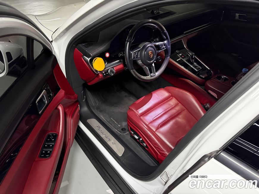 Porsche Panamera 2018