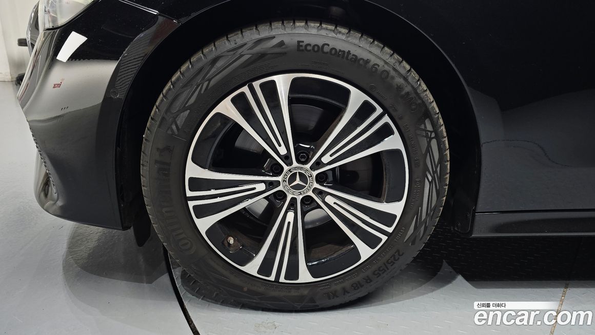 Mercedes-Benz E-Class 2026