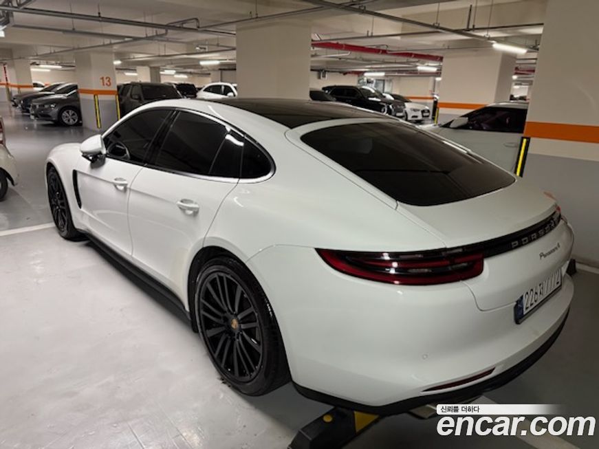 Porsche Panamera 2018