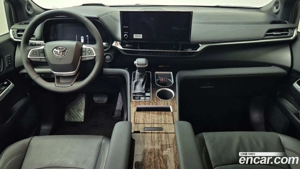 Toyota Sienna 2025