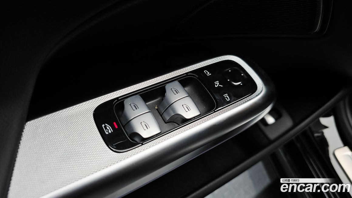 Mercedes-Benz E-Class 2026