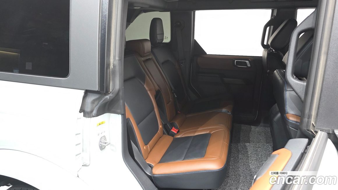 Ford Bronco 2024