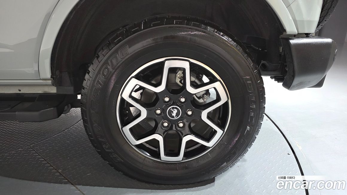 Ford Bronco 2024