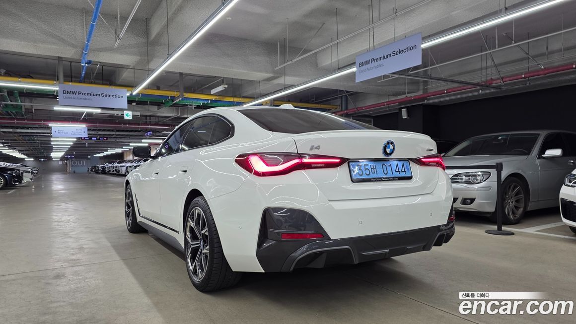 BMW i4 2024