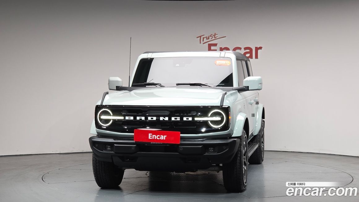 Ford Bronco 2024