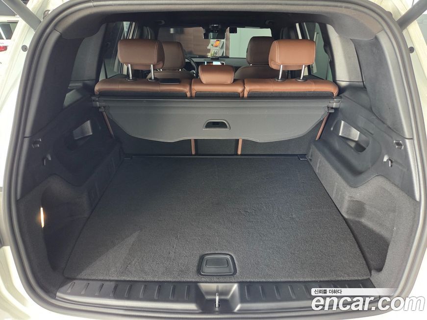 Mercedes-Benz GLB-Class 2025