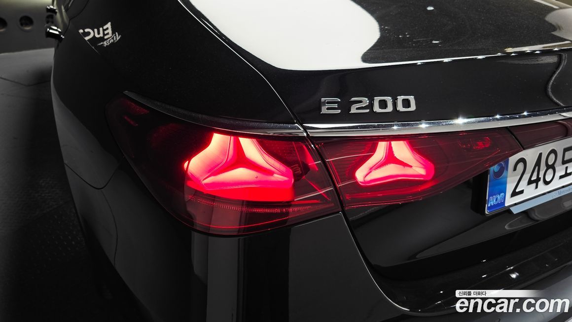 Mercedes-Benz E-Class 2026