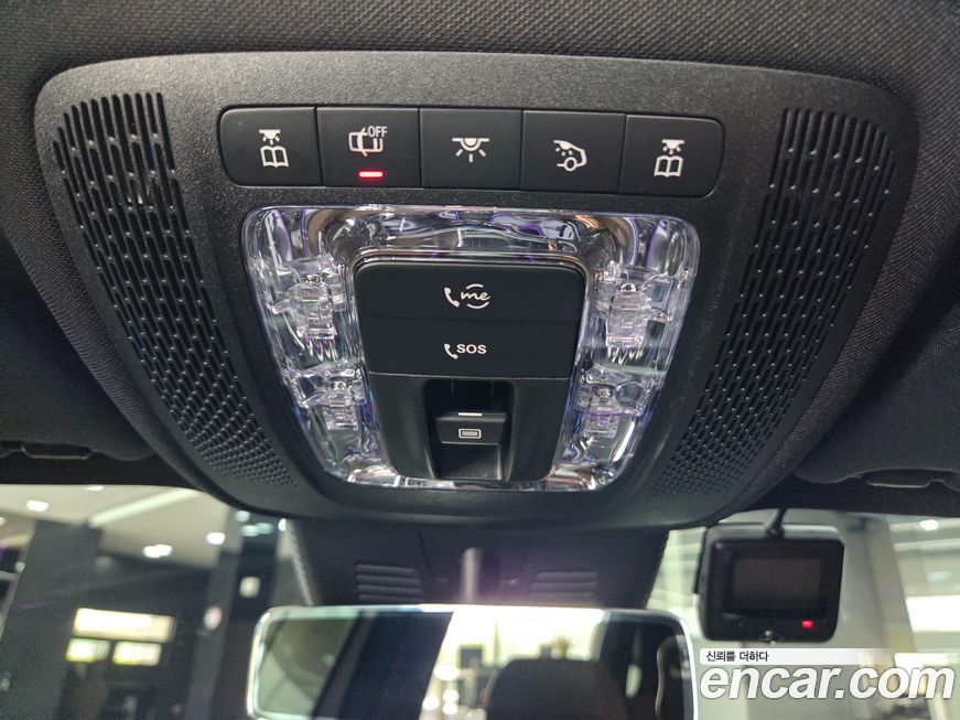 Mercedes-Benz GLB-Class 2025