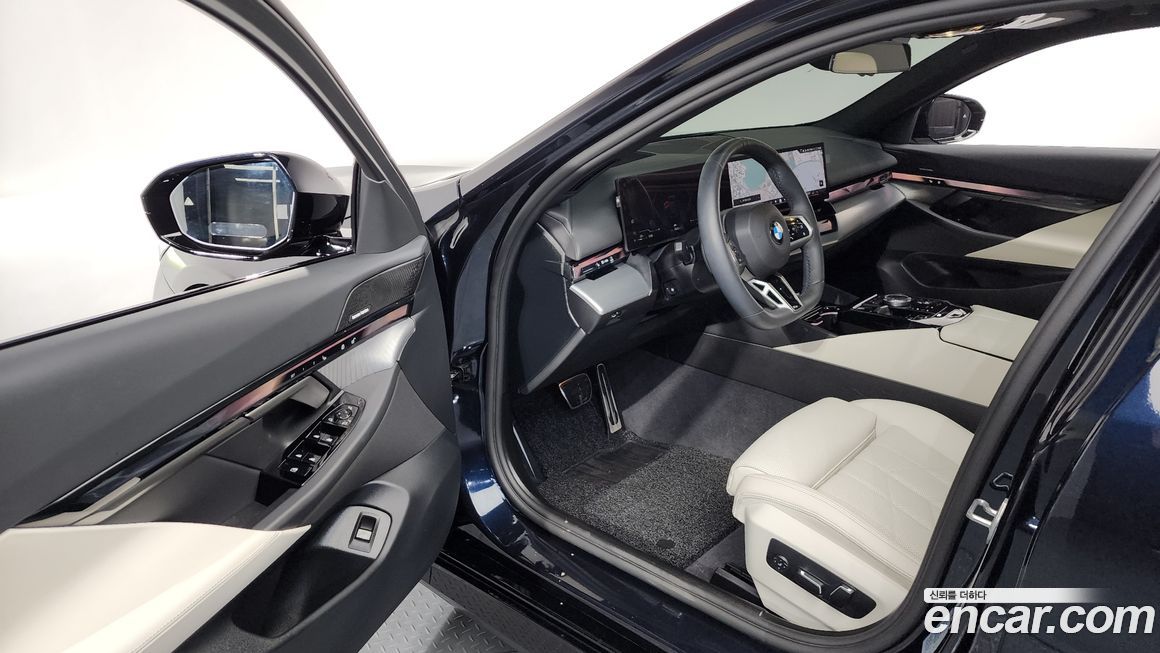 BMW 5-Series 2025