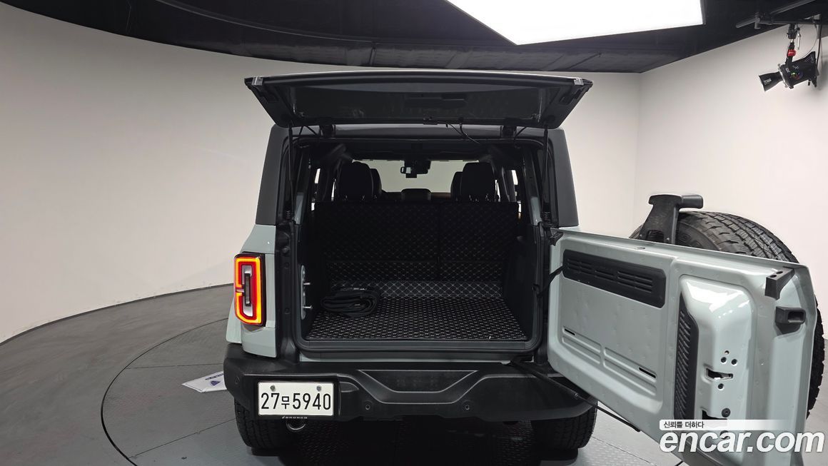 Ford Bronco 2024