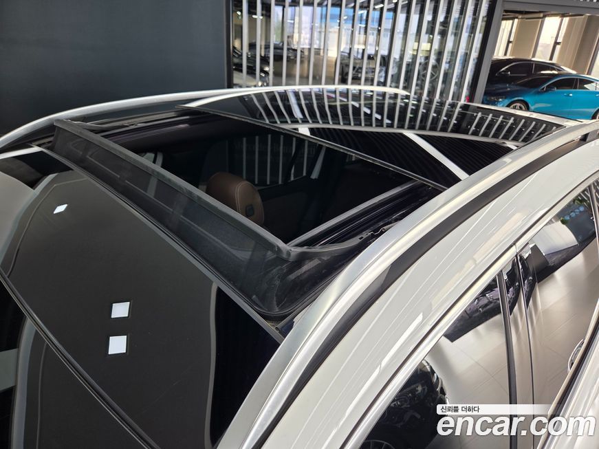 Mercedes-Benz GLB-Class 2025