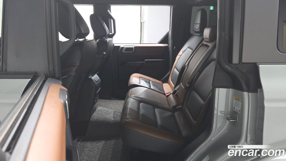 Ford Bronco 2024
