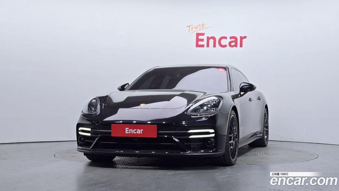 Porsche Panamera 2022