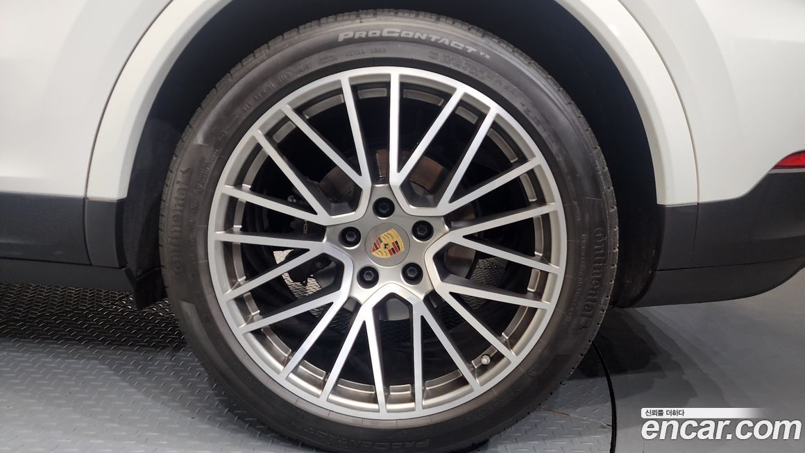 Porsche Cayenne 2023