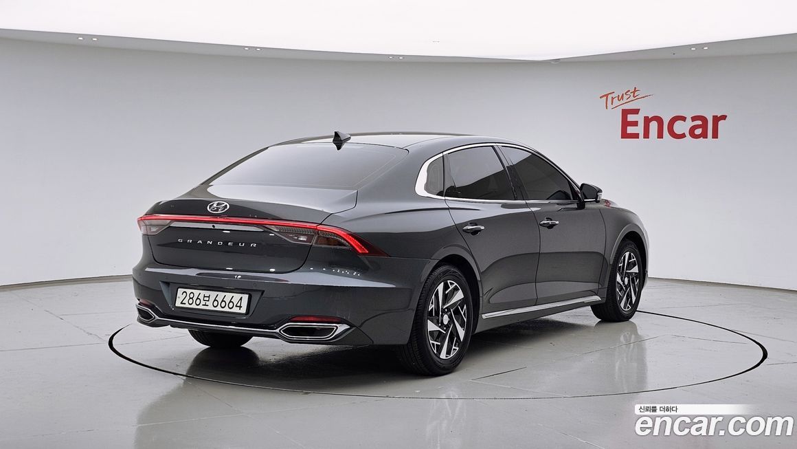Hyundai Grandeur 2022