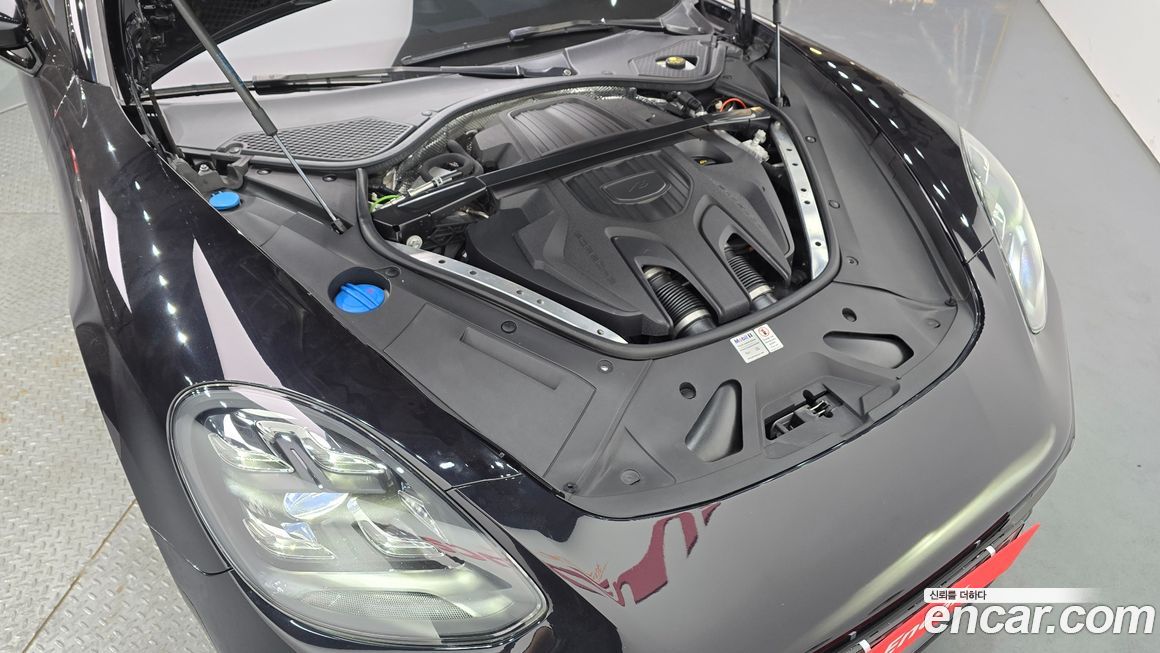 Porsche Panamera 2022