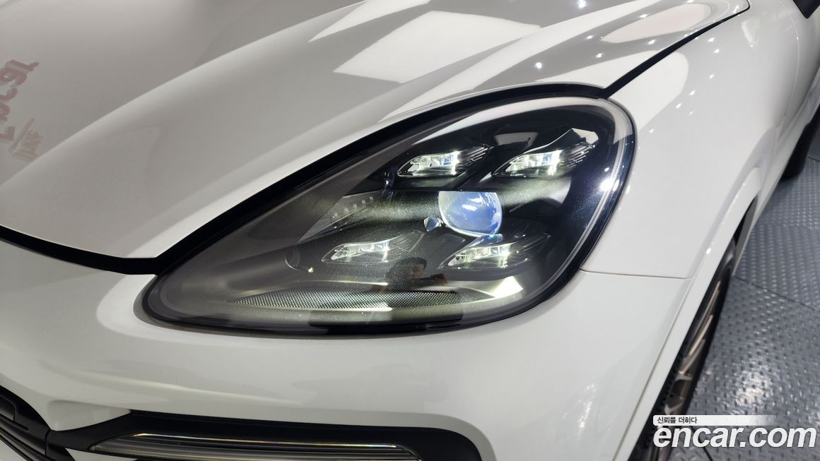 Porsche Cayenne 2023